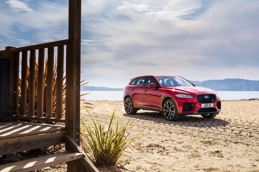  Jaguar F-Pace SVR 2018 года  (WW) (фото 52 из 115)